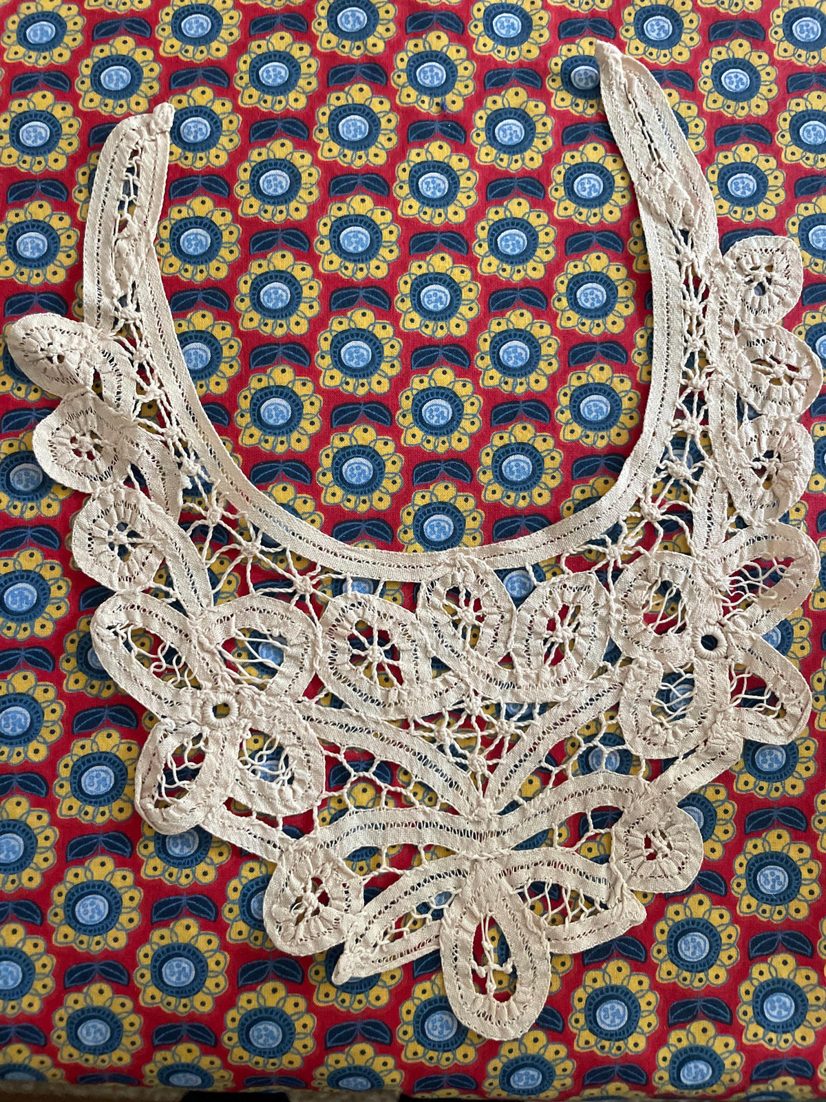 Vintage Handmade Cotton Battenberg Lace Neckline Applique for Shirts and Dresses