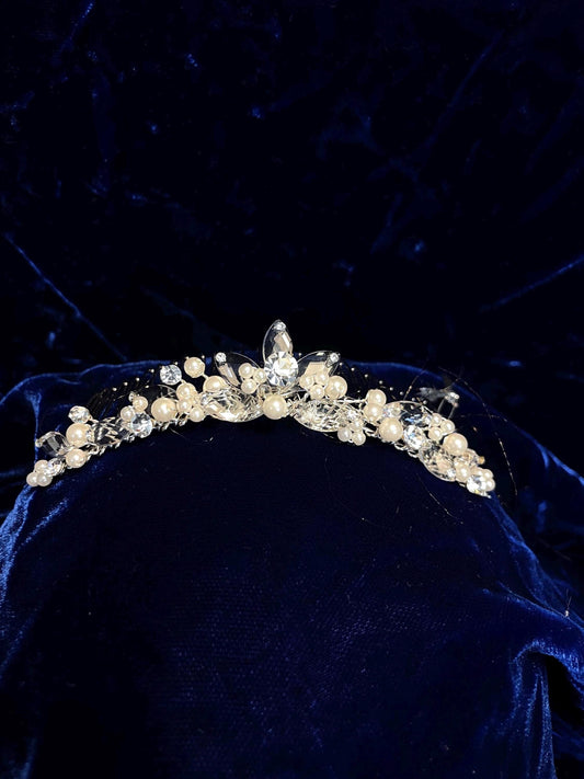 Silver, crystal, and pearl vintage Jessica McClintock floral hair comb for wedding, prom, special occasions, bridesmaid hair accessory