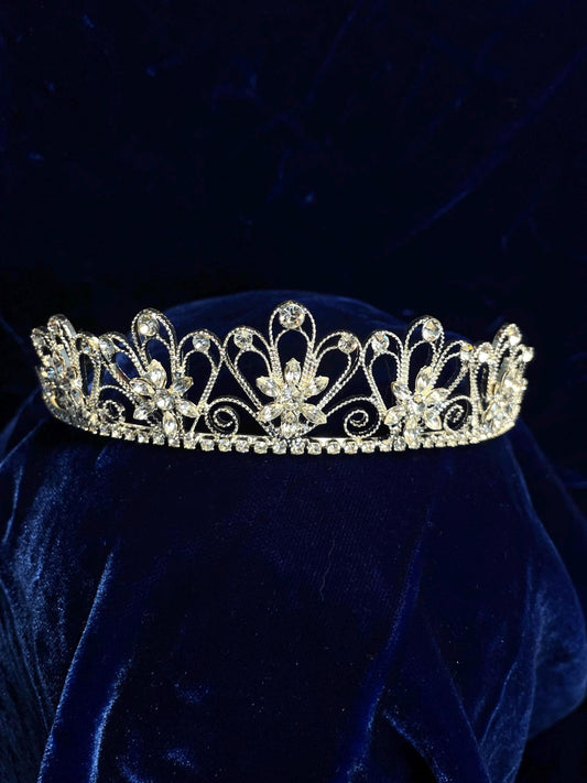 Dainty rhinestone and pearl bridal tiara - daisy design